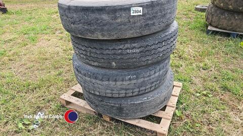 4 x wheels 11.0 x 22.5 c/w tyres