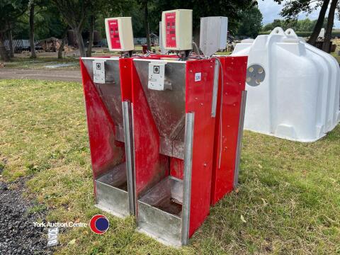 4 x Evo electronic sow hoppers