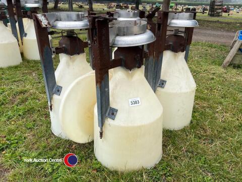 4 x lean machine weaner feeders
