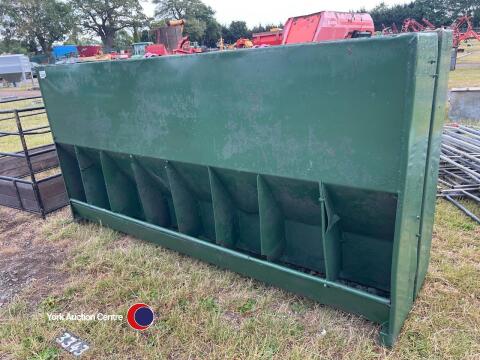 2 x single side 8 space pig feeder