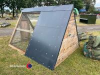 Bespoke hen house and run, hardwood contruction c/w sling points - 3