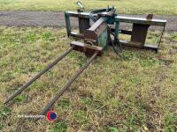 Cook hydraulic bale unroller - 2