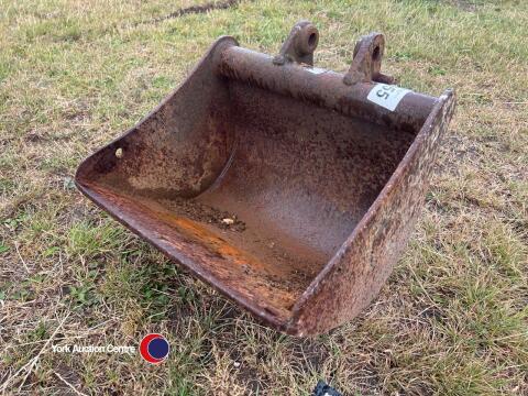 Mini digger bucket