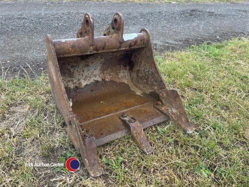 Mini digger bucket
