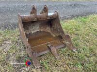 Mini digger bucket