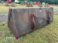6ft 6in bucket with Kramer brackets - 3