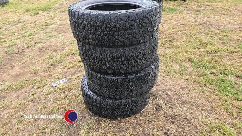 Set of 4 BF Goodrich 4x4 tyres, 265/60 R20