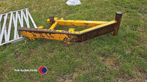 Front box bale bumper
