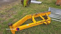 Front box bale bumper - 4