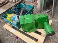 JD Zuidberg front PTO kit, unused, with manual. To fit JD6140R / 6210R etc, manual in office