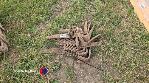 Quantity of power harrow tines