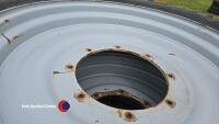 2 x 340-85-46 and 2 x 320-85-32 CASE rowcrop wheels - 4