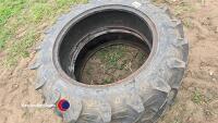 Pair of 11.2R28 tyres - 2