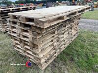 20 x large 8 x 4 pallets with ply top ideal for livestock barrier, lambing pens, cladding, splitting sheds - 3