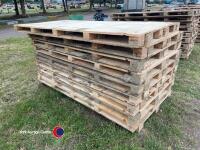 20 x large 8 x 4 pallets with ply top ideal for livestock barrier, lambing pens, cladding, splitting sheds - 4