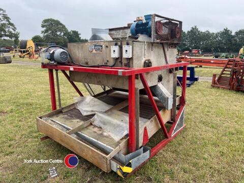 Grain seed cleaner dresser