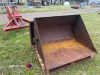 Tractor rear loader, bucket and fork