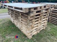 20 x large 8 x 4 pallets with ply top ideal for livestock barrier, lambing pens, cladding, splitting sheds - 4