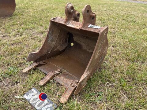 Digger bucket