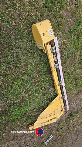 New Holland rape side knife, left hand.