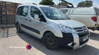 2010 Citroen Berlingo M-SP XTR HDI - diesel - 4 former keepers - HPi clear - MOT 4.10.25 - 135162 miles - V5 in office - 2