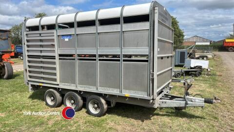 Ifor Williams DP120 12ft livestock trailer, tri-axle