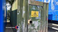Shipping container