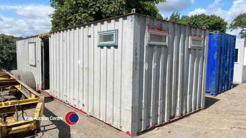 30ft container