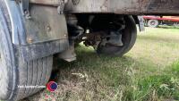 33ft tri axle bale trailer. Super single wheels. Hydraulic brakes - 4