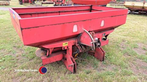 KRM fertiliser spreader