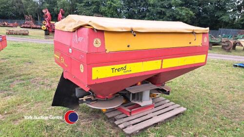 KRM fertiliser spreader - 2 owners from new, good order