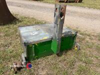 Weight block with tool compartment - 3