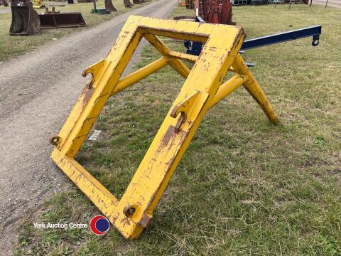 Bag lifter, fits JCB loadall