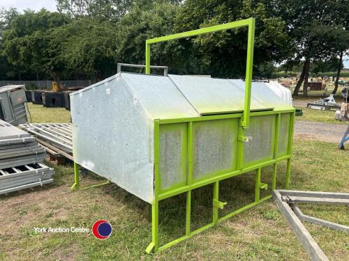 Calf creep feeder with new trough