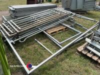 Bateman fixed sheep handling system, will hold 250 adult sheep - 9