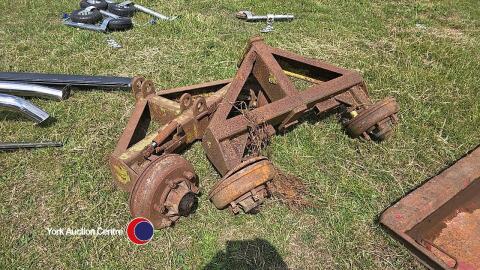2 x trailer axles