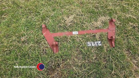 Euro 8 weld on loader bracket