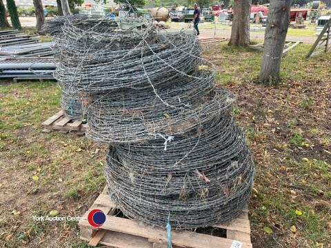 Barbed wire, used