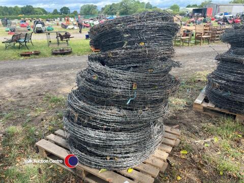 Barbed wire, used