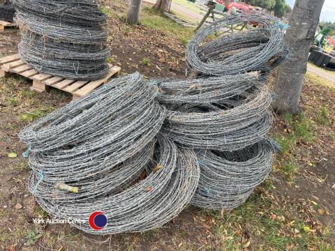Barbed wire, used