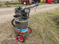Grain store 240volt Vacuum cleaner with hoses - 4