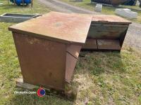 2 pig feeders - 3