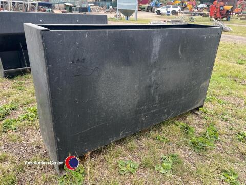 Plastic pig hopper