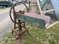 Old hand driven straw chopper - 3