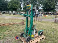 Brand 3 phase under slats slurry stirrer, depth control, angle and flow direction adjustment, portable on wheels. - 4