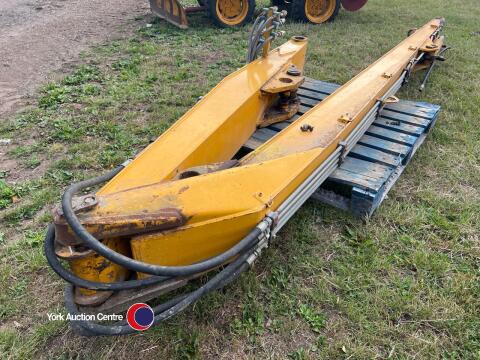 Mecalac digger extension arm