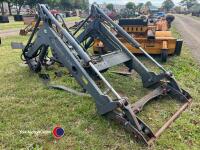 McConnel Prestige 100 loader with Case brackets - 2