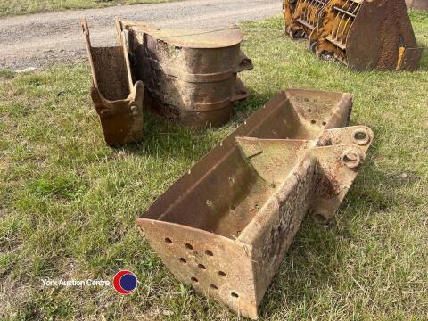 3 x JCB digger and ditching buckets