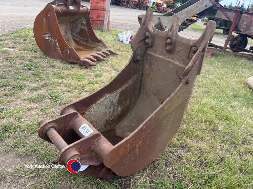 JCB digger bucket