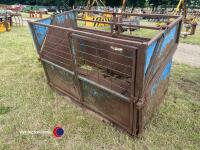 Twose tipping link box - 3